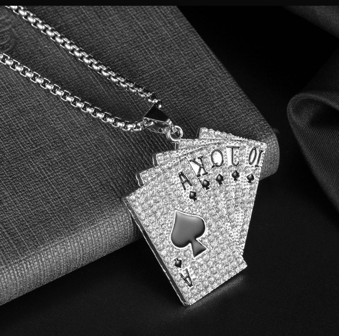 Iced Solitaire chain ⚡️